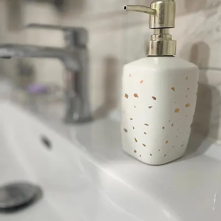 דירה Dinka Old Town With Sea View