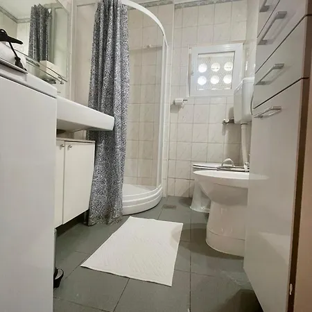 דירה Dinka Old Town With Sea View טרוגיר