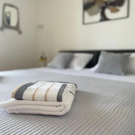 Dinka Old Town Apartment *