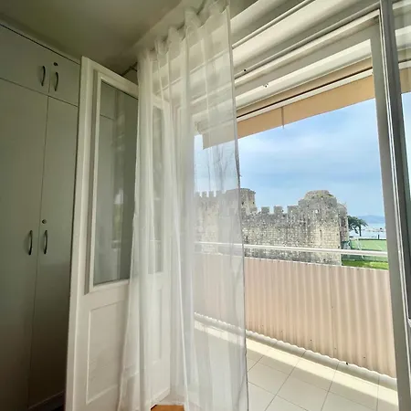 Dinka Old Town With Sea View Apartamento *