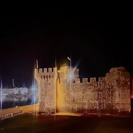 Dinka Old Town With Sea View Trogir